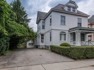 11 Balding Ave, Poughkeepsie, NY 12601