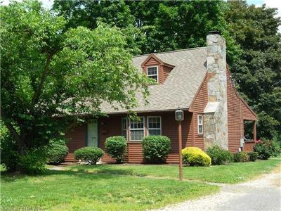 1275 Enfield St, Enfield, CT, 06082