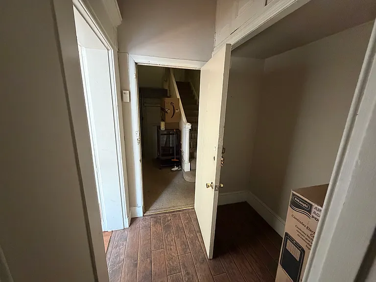 719 Washington Pl #2 — Photo 12