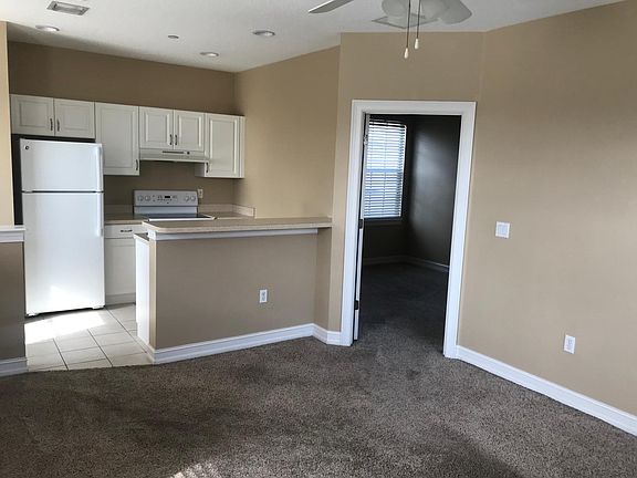 3rd image of 2205 Osprey Ave