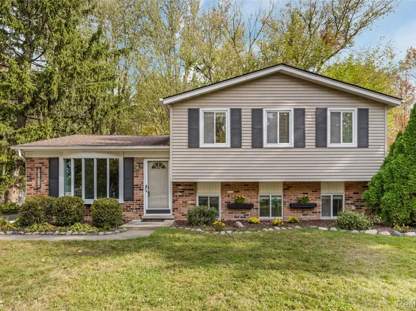 31680 Mc Namee, Fraser, MI 48026