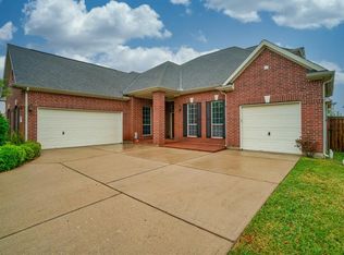 9722 Rollinson Park Dr, Spring, TX 77379