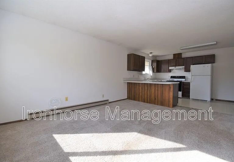 1901 S Black Ave #C — Photo 4