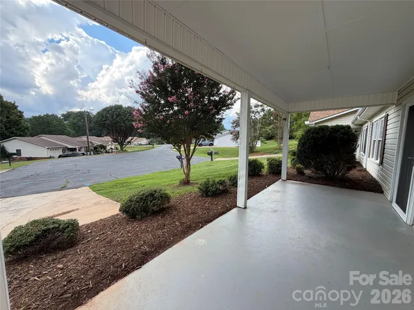 127 Holly Ct, Bostic, NC 28018