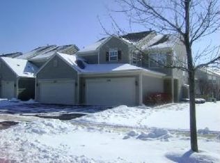 2832 Vernal Ln, Naperville, IL 60564