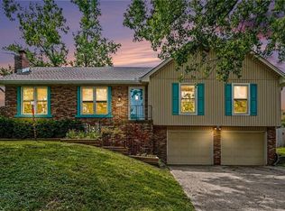 4905 NW 67th St, Kansas City, MO 64151
