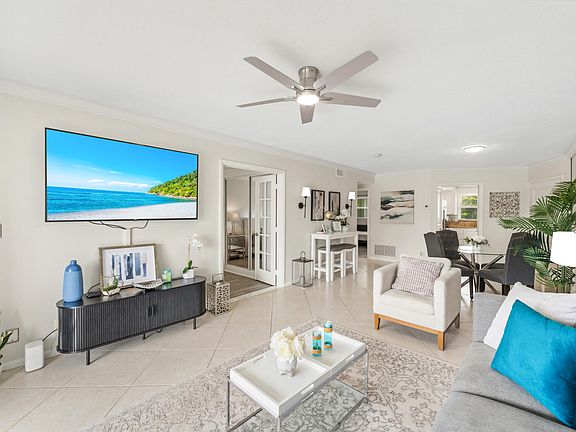 2nd image of 68 Yacht Club Dr APT 20