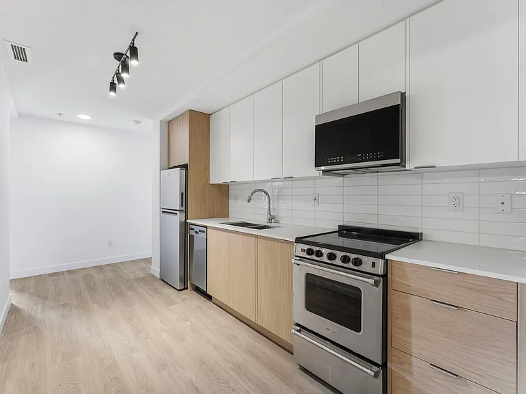 3360 16th St SW — Photo 45