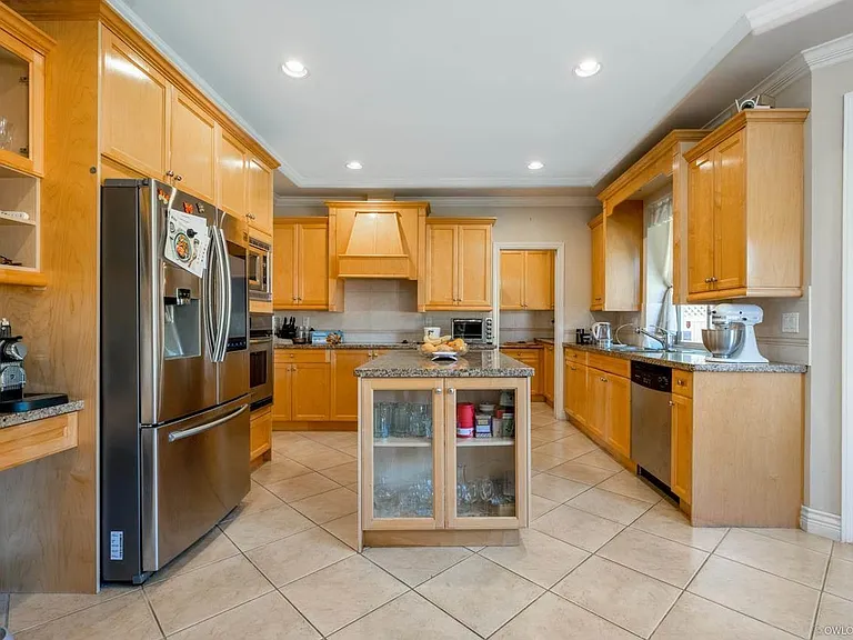 5171 Francis Rd — Photo 4