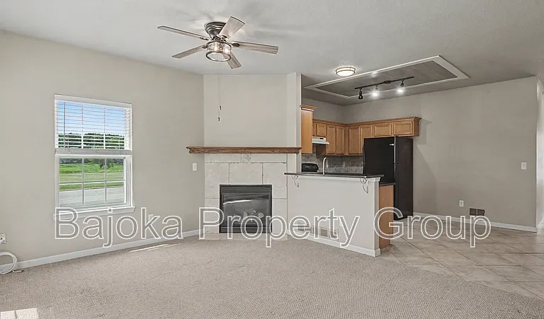 43018 Burlington Dr — Photo 14