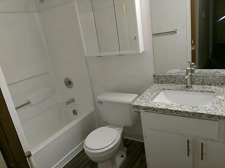 Seville Apartments — Photo 16