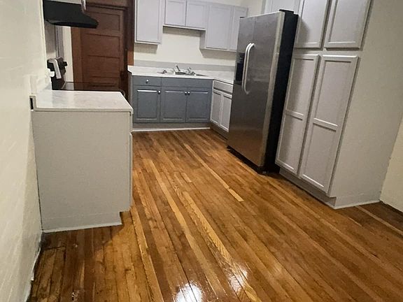Kitchen photo 1