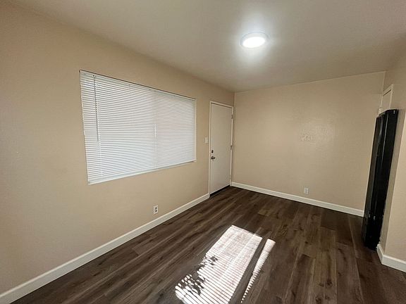 5th image of 180 S 15th St