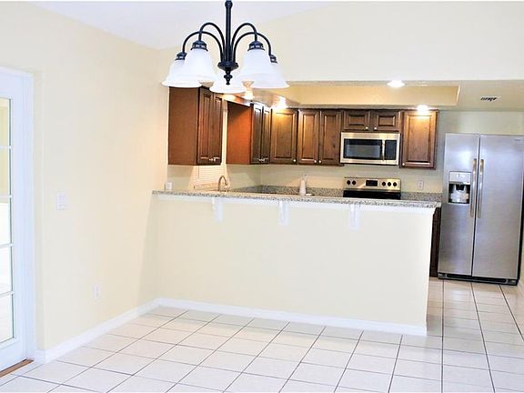 5th image of 4519 San Sebastian Cir
