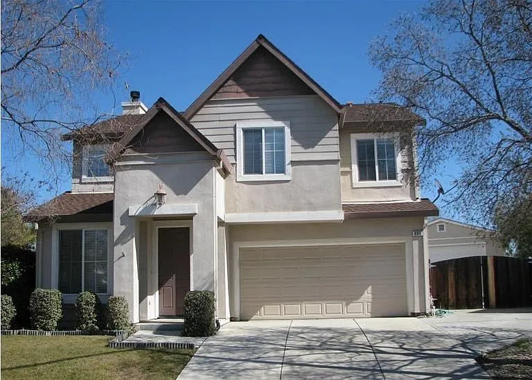 889 Winnipeg Ct photo 1