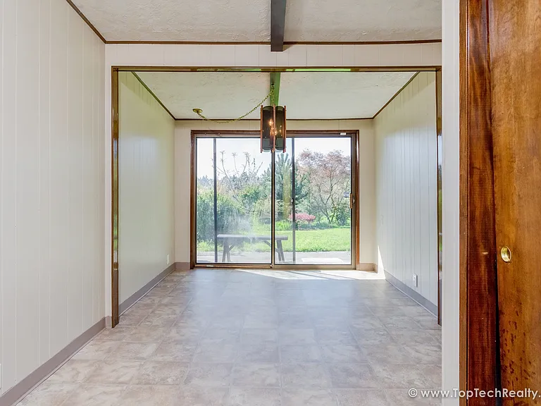 675 NW 123rd Ave — Photo 8