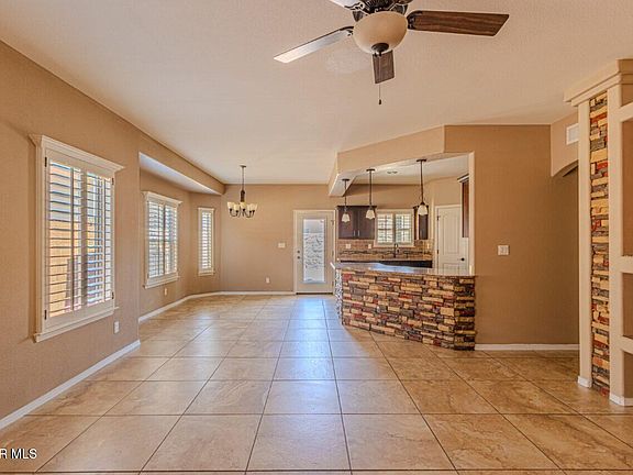 3rd image of 3824 Loma Brisa Dr