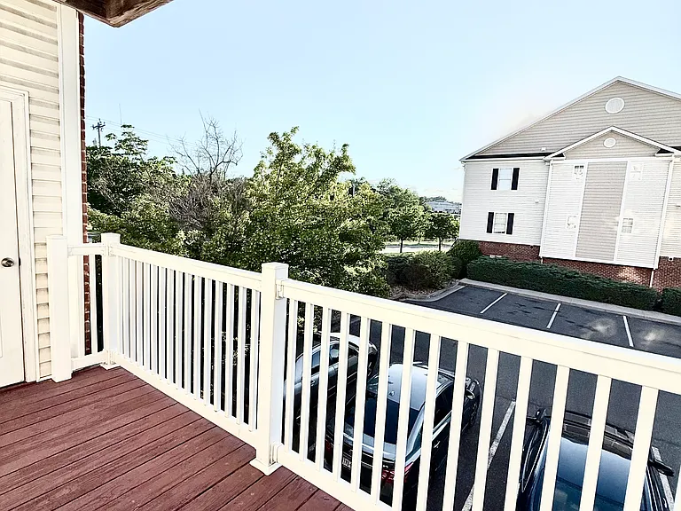 103 Capital St #101 — Photo 23