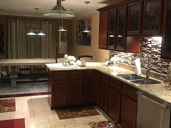 5th image of 2521 Cedar Glen Dr N