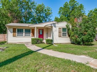 206 E College St, Forney, TX 75126