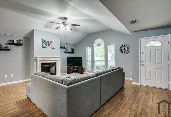 2nd image of 3809 Carlsbad Way