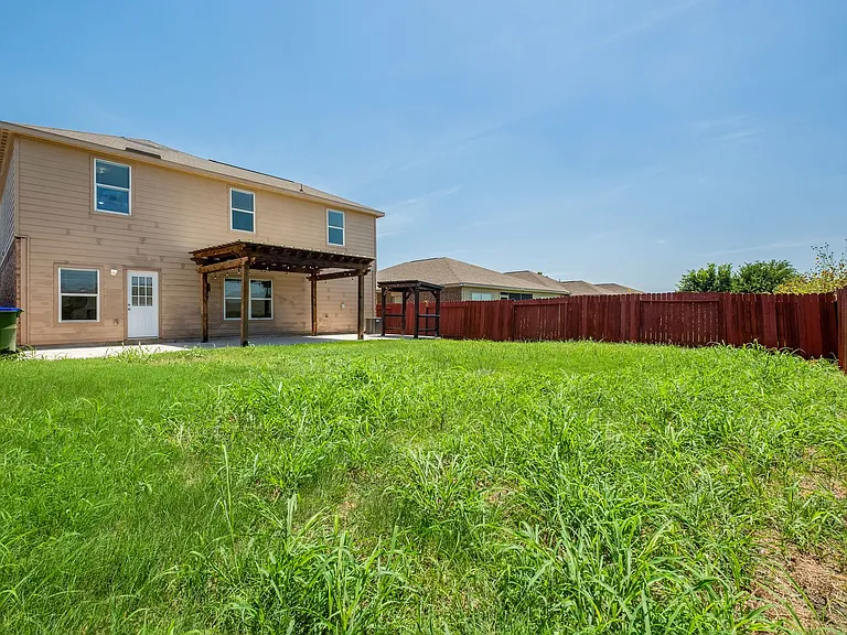19420 James Manor St — Photo 24