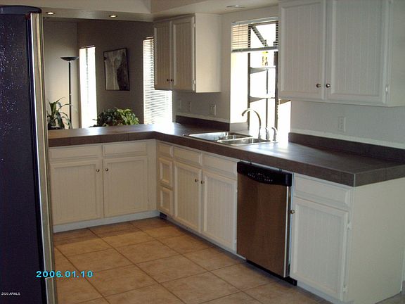 4th image of 956 W Portobello Ave