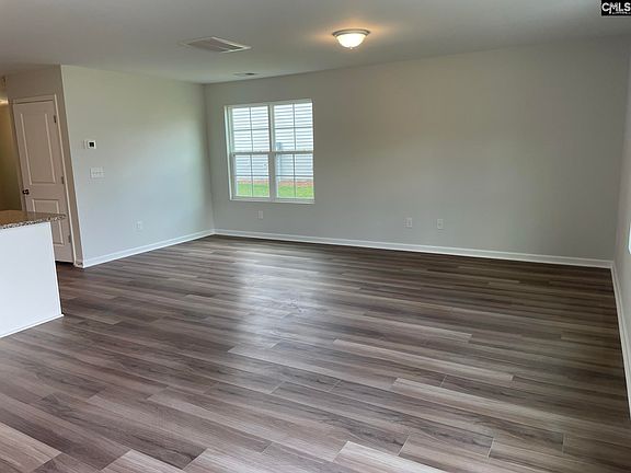 5th image of 435 Eclipse Ln