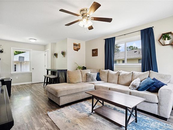 5th image of 3705 Valleywood Dr