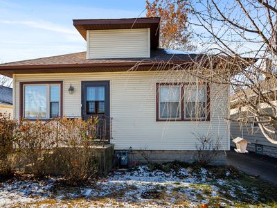 1109 N May St, Joliet, IL, 60435