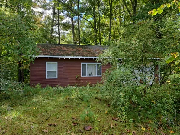 461 High Lake Rd, Traverse City, MI 49696
