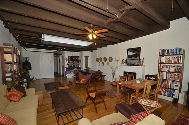 Rented by Buchbinder & Warren | media 17