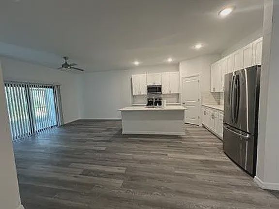 2nd image of 1153 Oceanic Rd