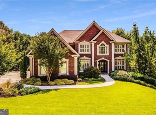 116 Riverview Dr, Suwanee, GA 30024