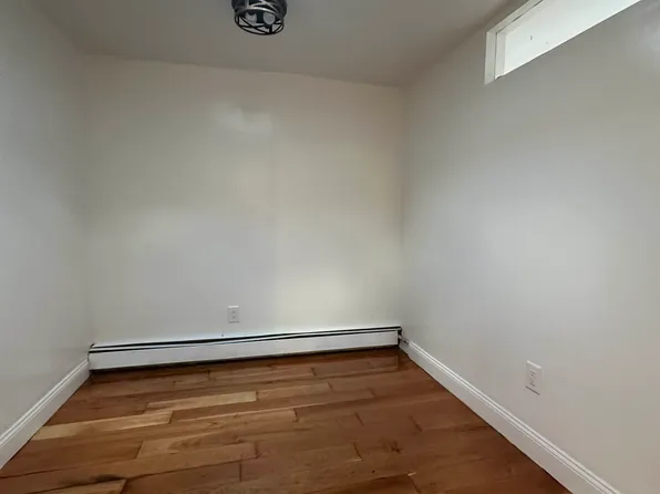 489 Monroe Street image 5 of 12