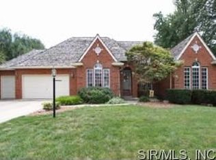 11 Country Maples, Glen Carbon, IL 62034