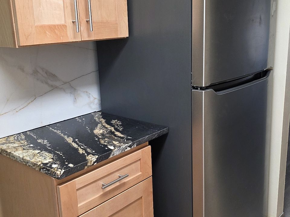 Side bar in kitchen