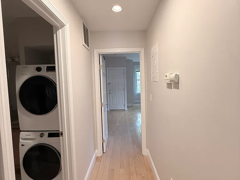 209 Harvard St #2 — Photo 4