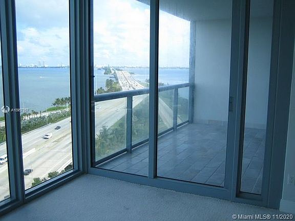 5th image of 601 NE 36th St APT 1110