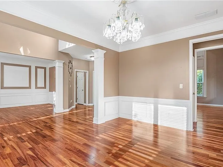 11380 Crossington Rd — Photo 15