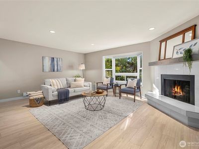 210 Boylston Avenue E #204, Seattle, WA, 98102