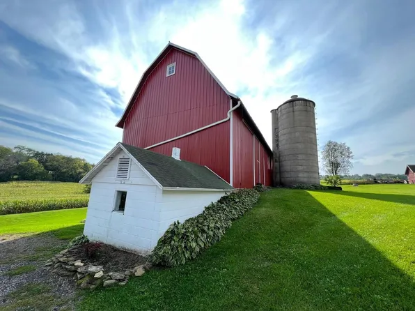 8289 County Road G #1, Verona, WI 53593