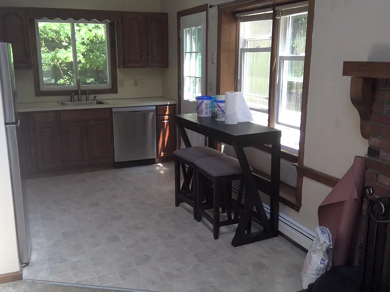 15 Erikson Ln #B — Photo 2