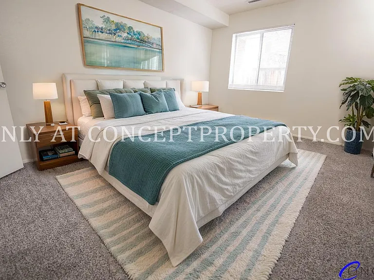 Foothill Terrace — Photo 245