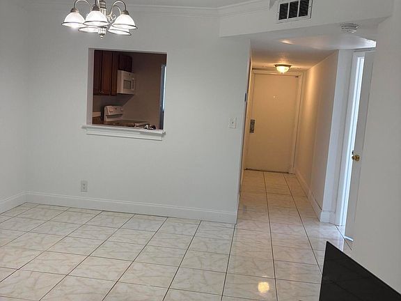 5th image of 8000 Colony Circle #201