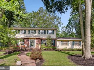 509 Gatewood Rd, Cherry Hill, NJ 08003