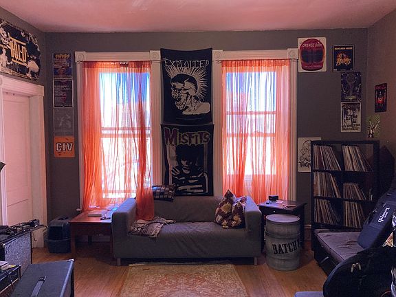 4th image of 1136 N Milwaukee Ave Ste 2