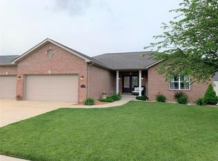 1120 Hightower Place Dr, O'Fallon, IL 62269