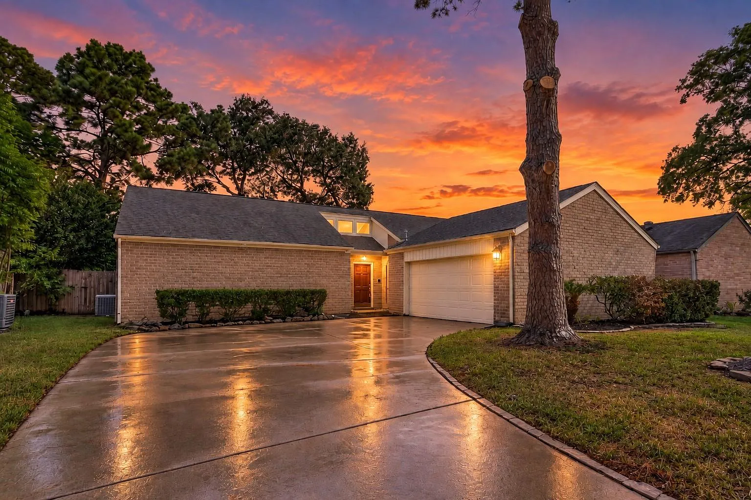 3 bed, 2.0 bath, 1646 sqft, $1,875 — Photo 2