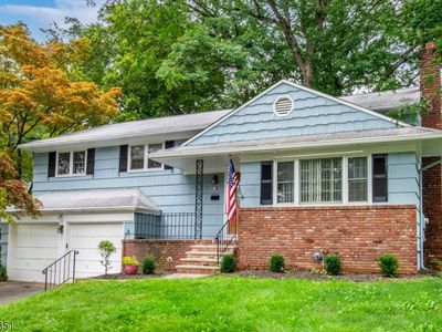 10 Randolph Dr, Morristown, NJ, 07960